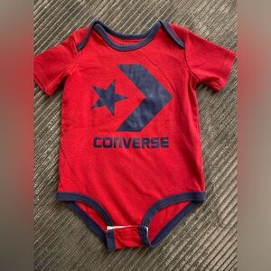 Converse baby onesie 9-12 M